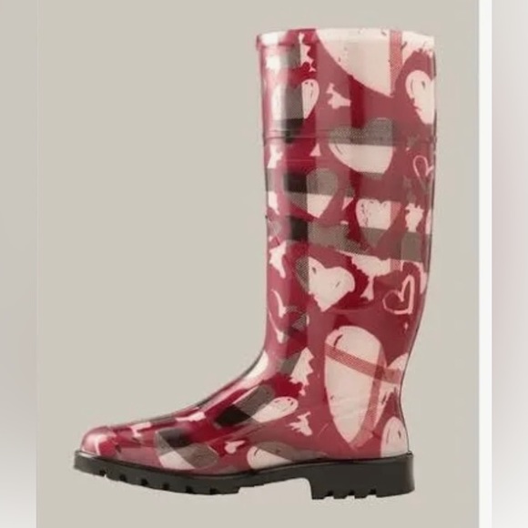 BURBERRY Nova Check Hearts Rainboots ☔️ - Picture 1 of 9